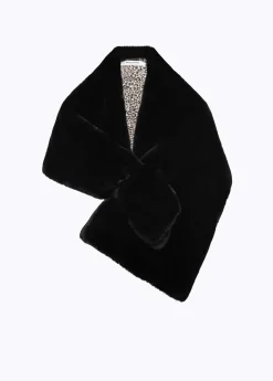 CAPE IN FAUX FUR