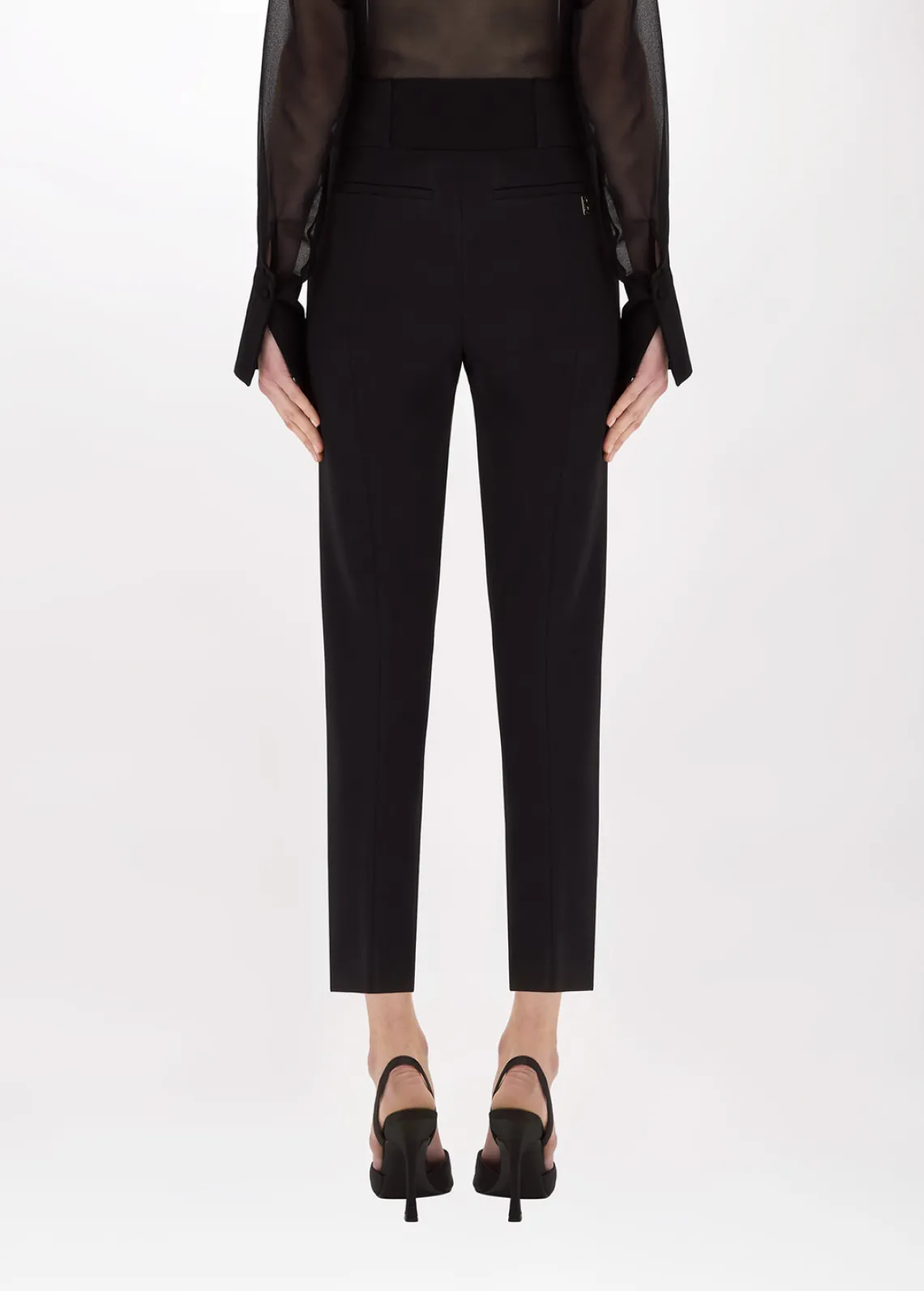 Cigarette pants in stretch crêpe