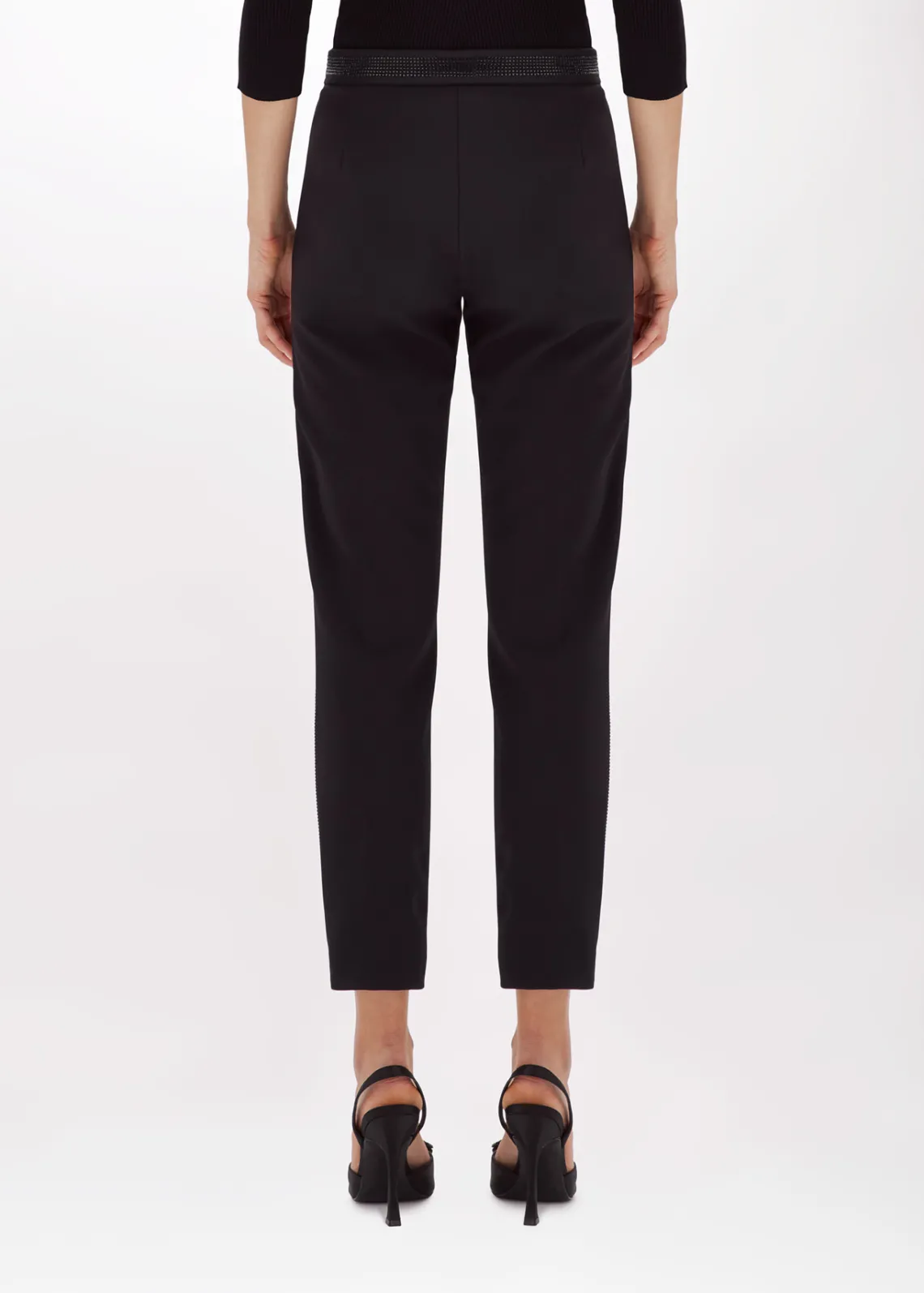 Cigarette pants in stretch crêpe