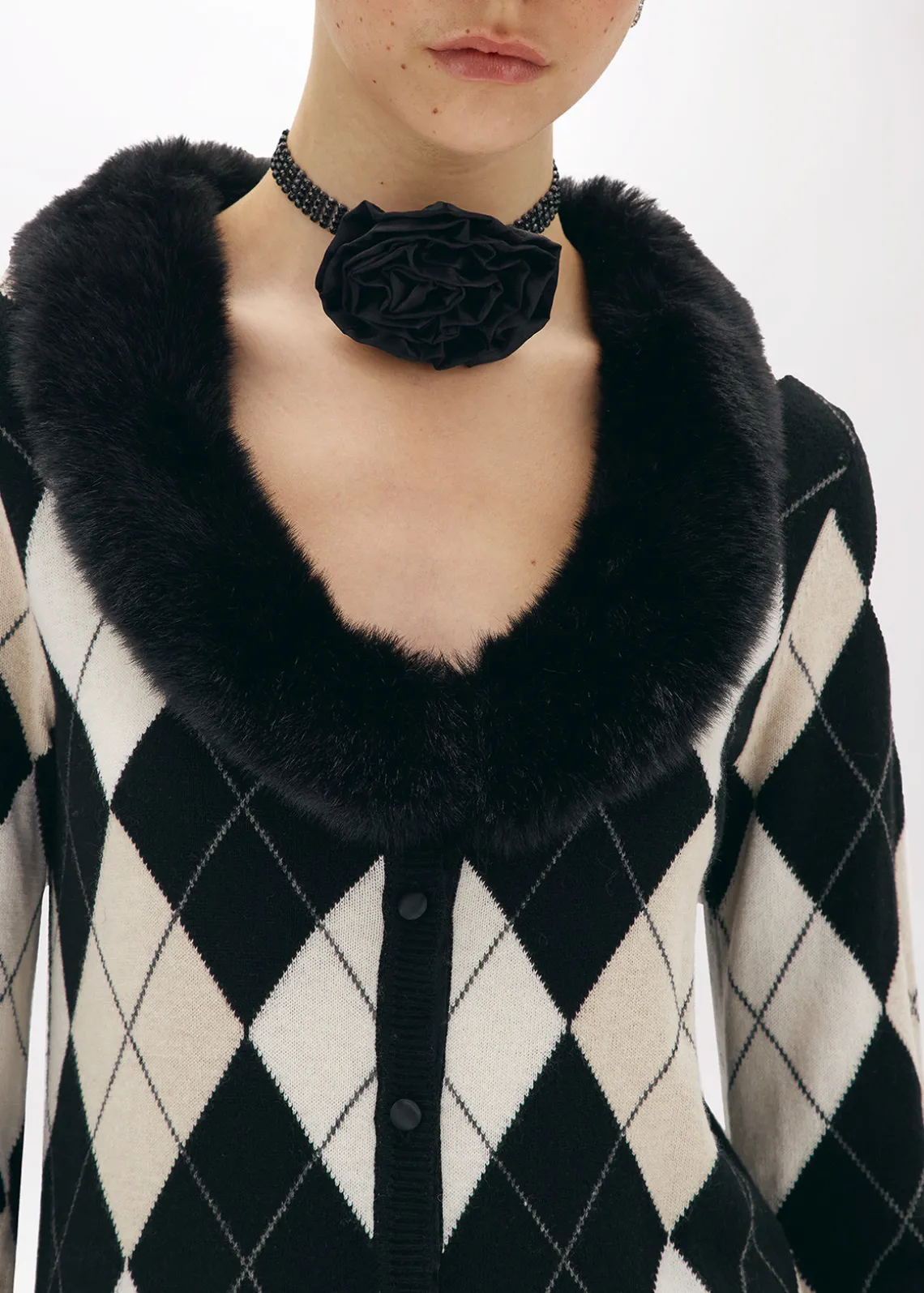 DIAMOND PATTERN CARDIGAN WITH FAUX FUR COLLAR