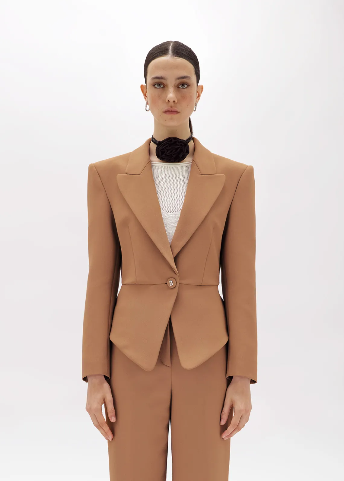 FITTED JACKET IN STRETCH CRÊPE