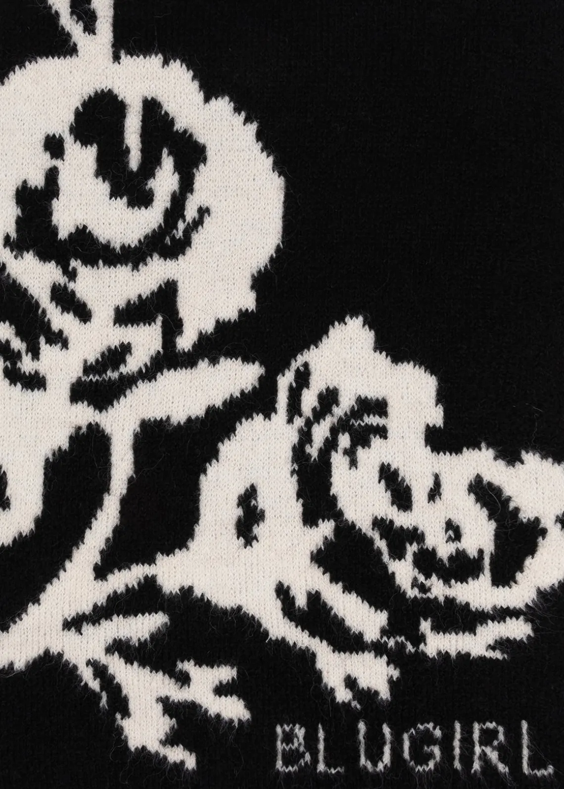 JACQUARD SCARF WITH ROSES