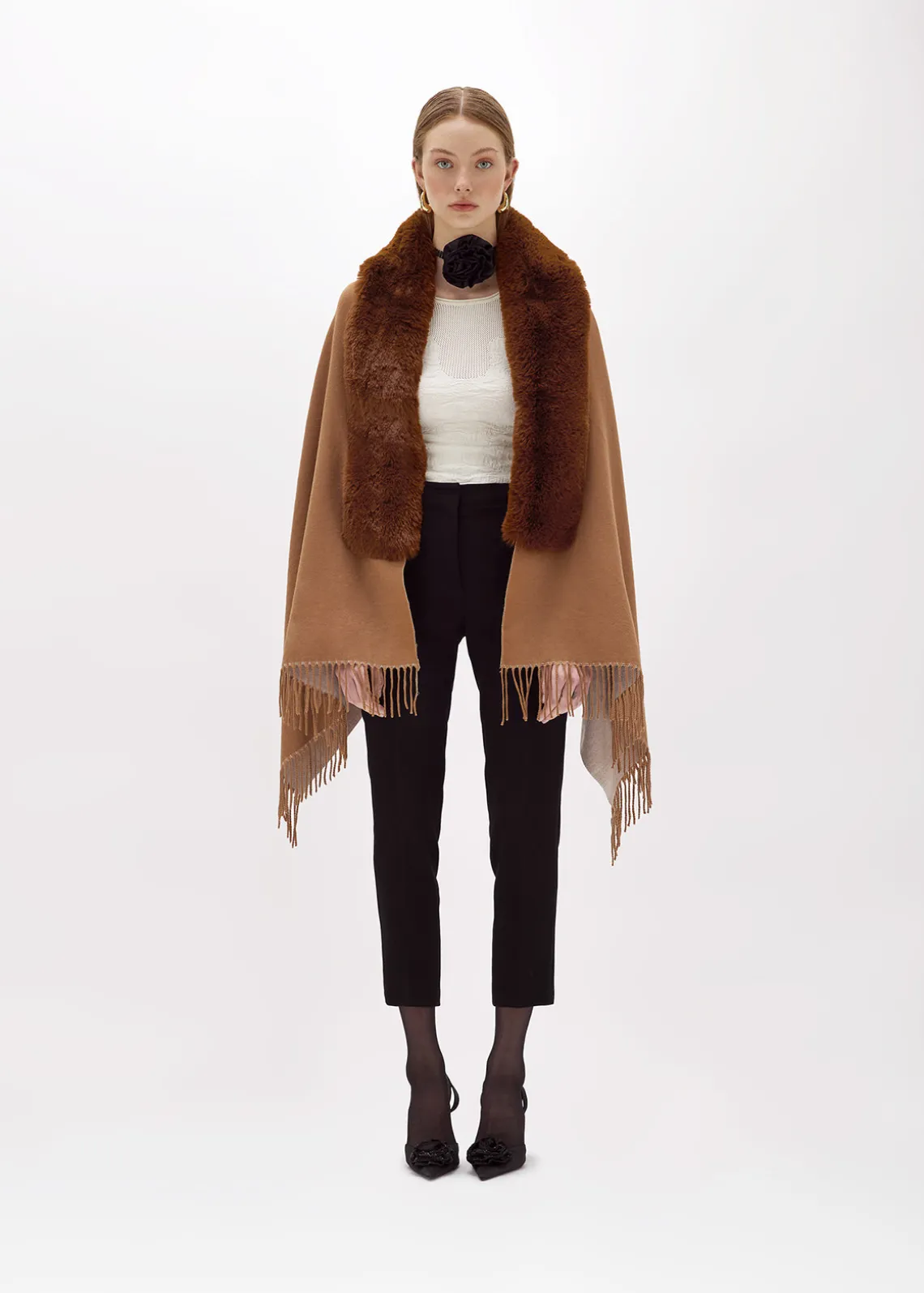 KNIT STOLE WITH FAUX FUR COLLAR