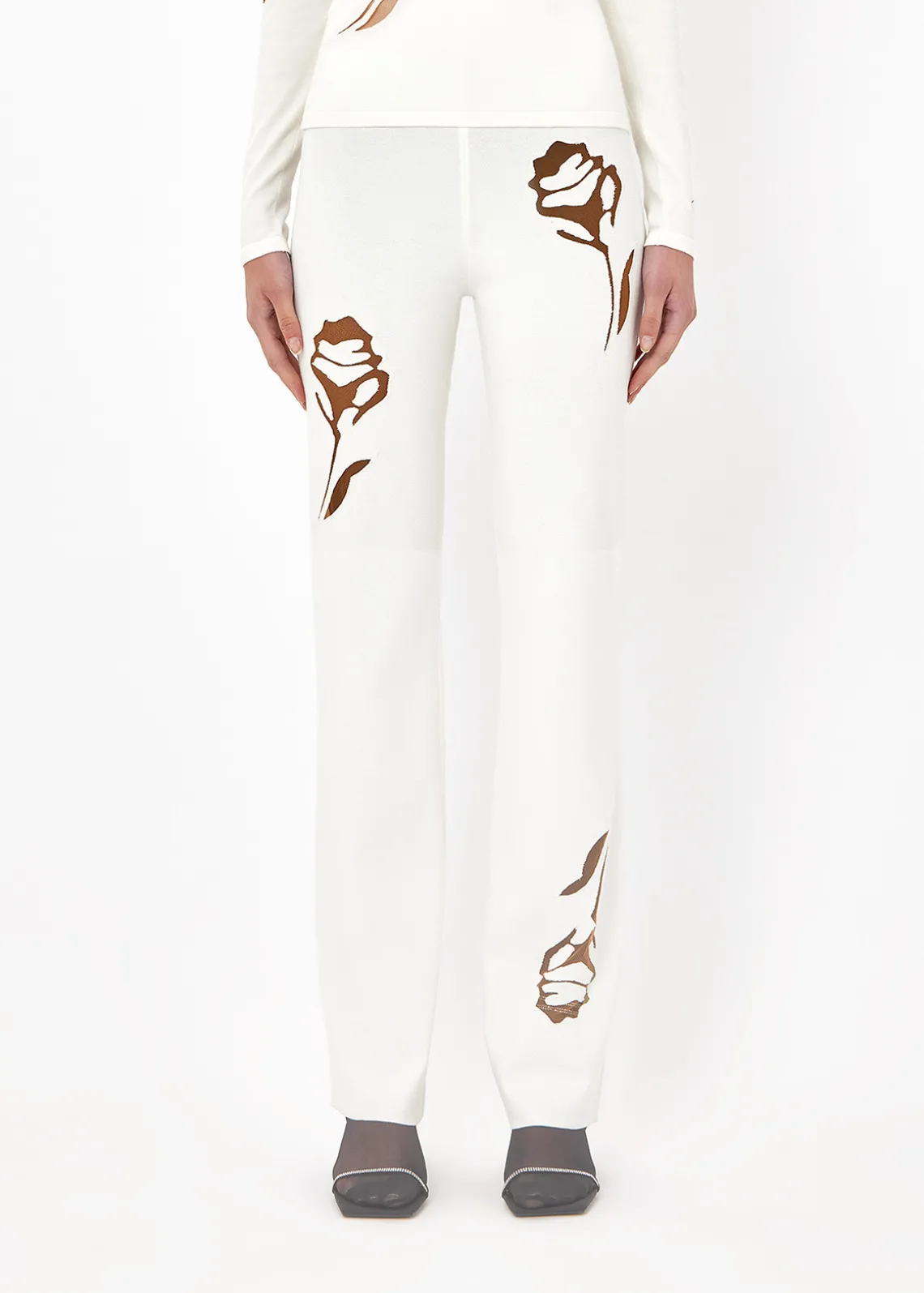 KNITTED PANTS WITH ROSES