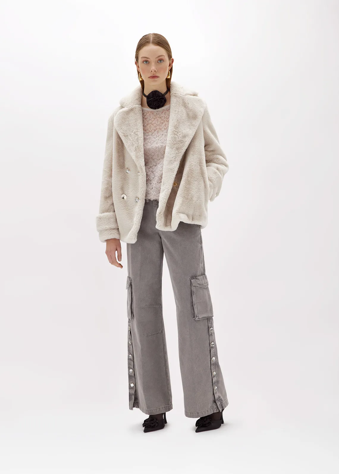 LACE STITCH SWEATER WITH EMBROIDERY