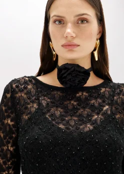 LACE STITCH SWEATER WITH EMBROIDERY