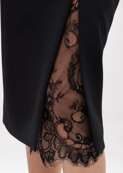 LIGHT CRÊPE SKIRT WITH SLIT