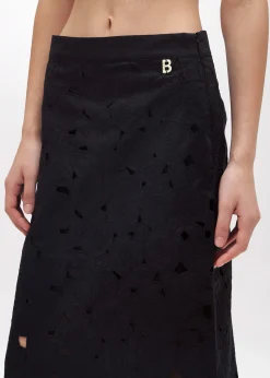 MIDI SKIRT WITH INLAID ROSES