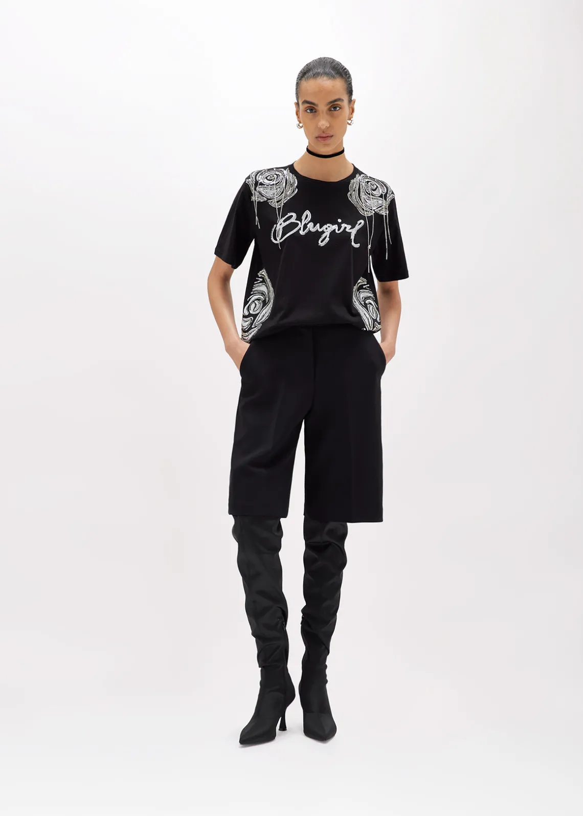 T-SHIRT WITH LOGO AND EMBROIDERY ROSES